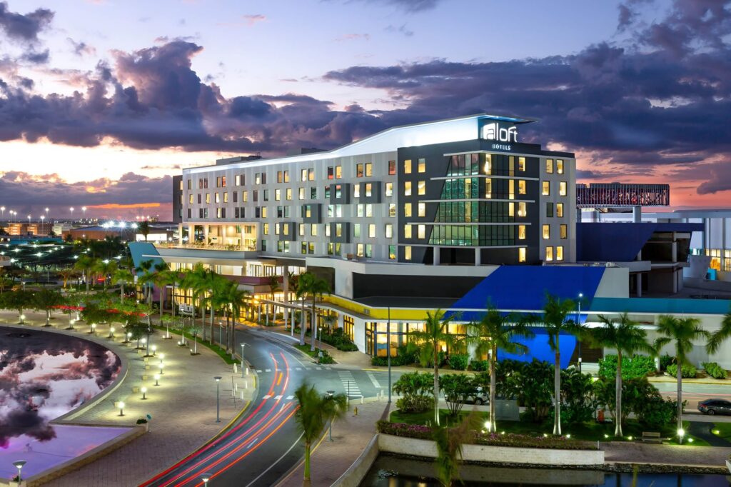 Bodas en Hotel Aloft San Juan | City Wedding Miramar PR | Celebra by ...