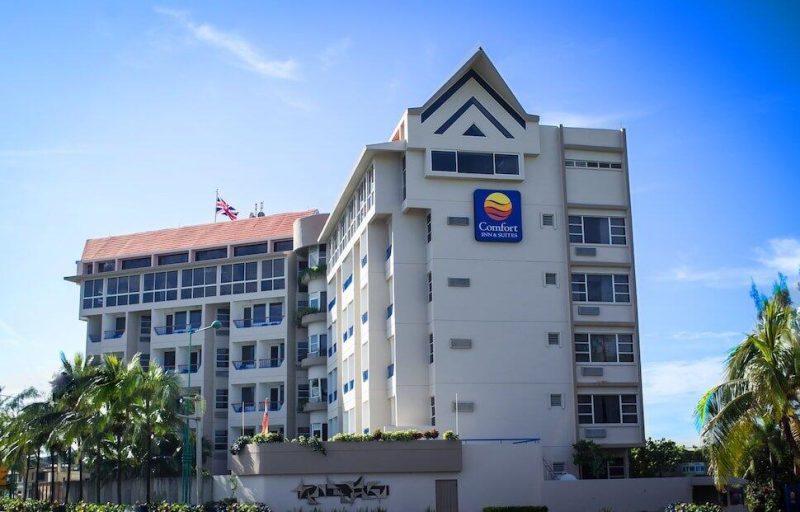 hotel confort inn suites levittown